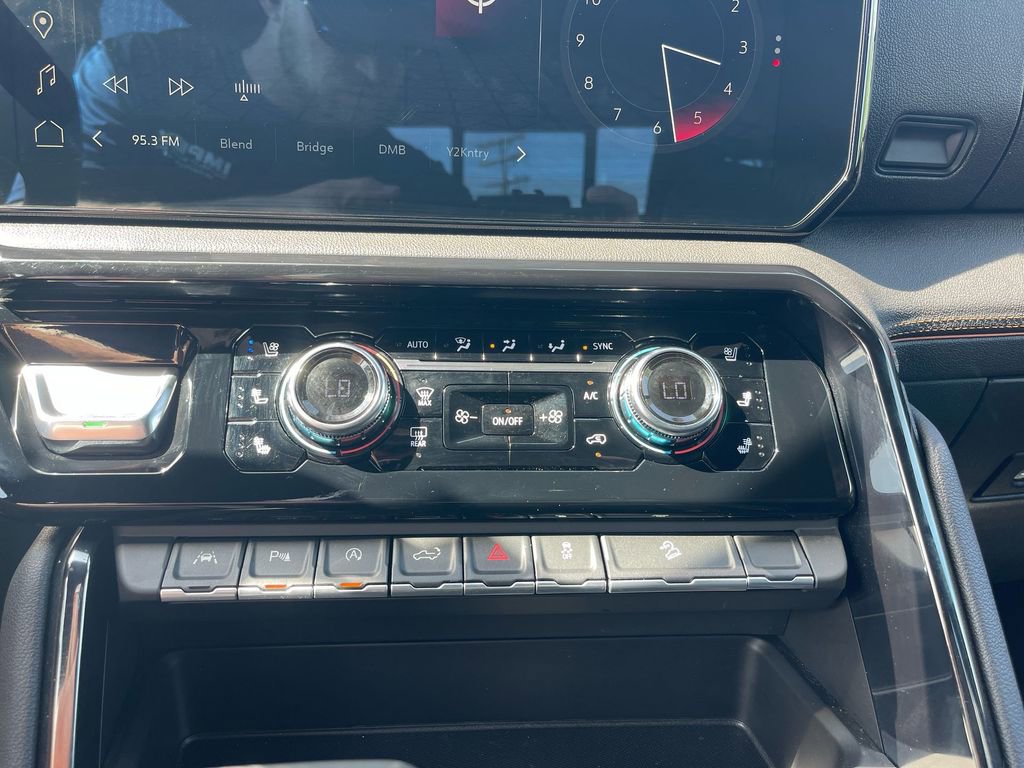 Used 2023 GMC Sierra 1500 AT4 w/ AT4 Premium Package image 20