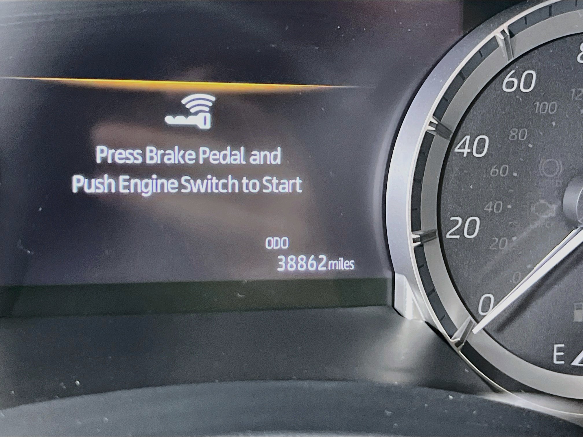 Used 2023 Toyota Highlander XSE AWD/4WD image 12