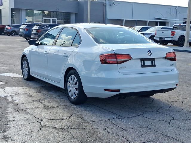 Used 2016 Volkswagen Jetta S image 3