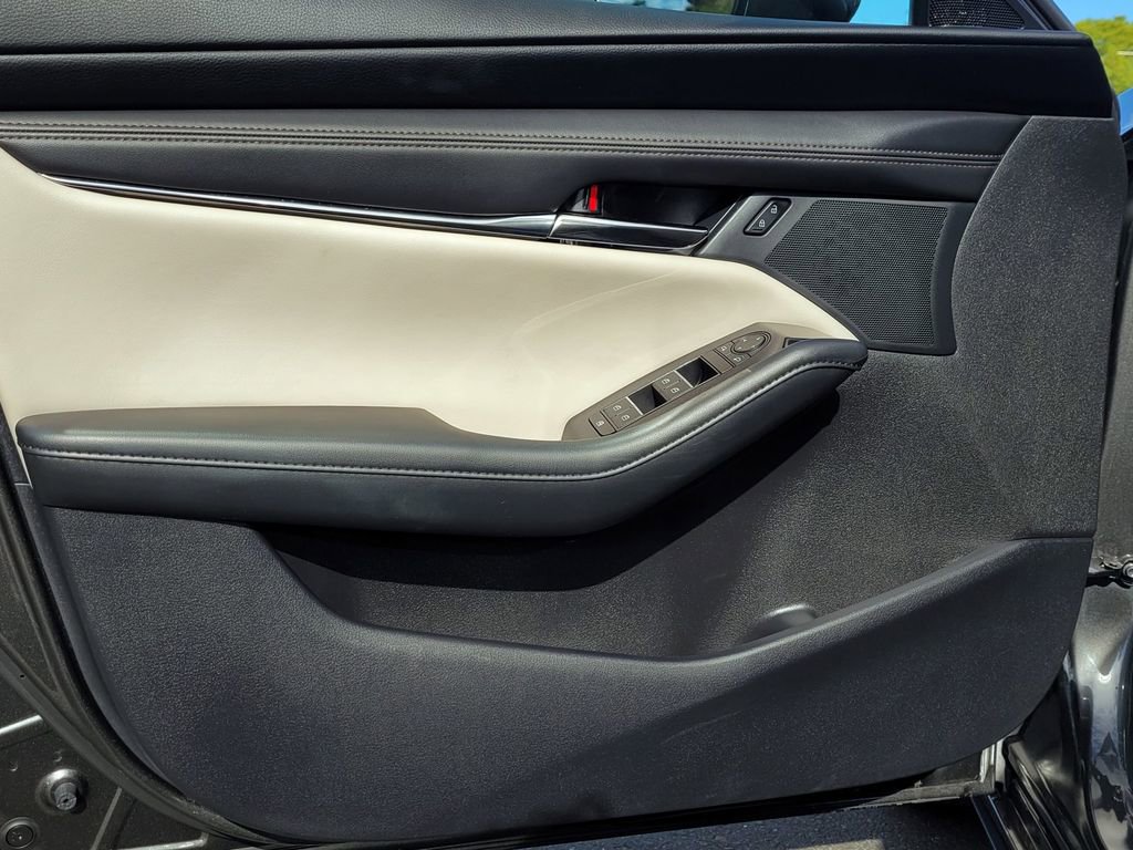 Certified 2022 MAZDA MAZDA3 s image 10