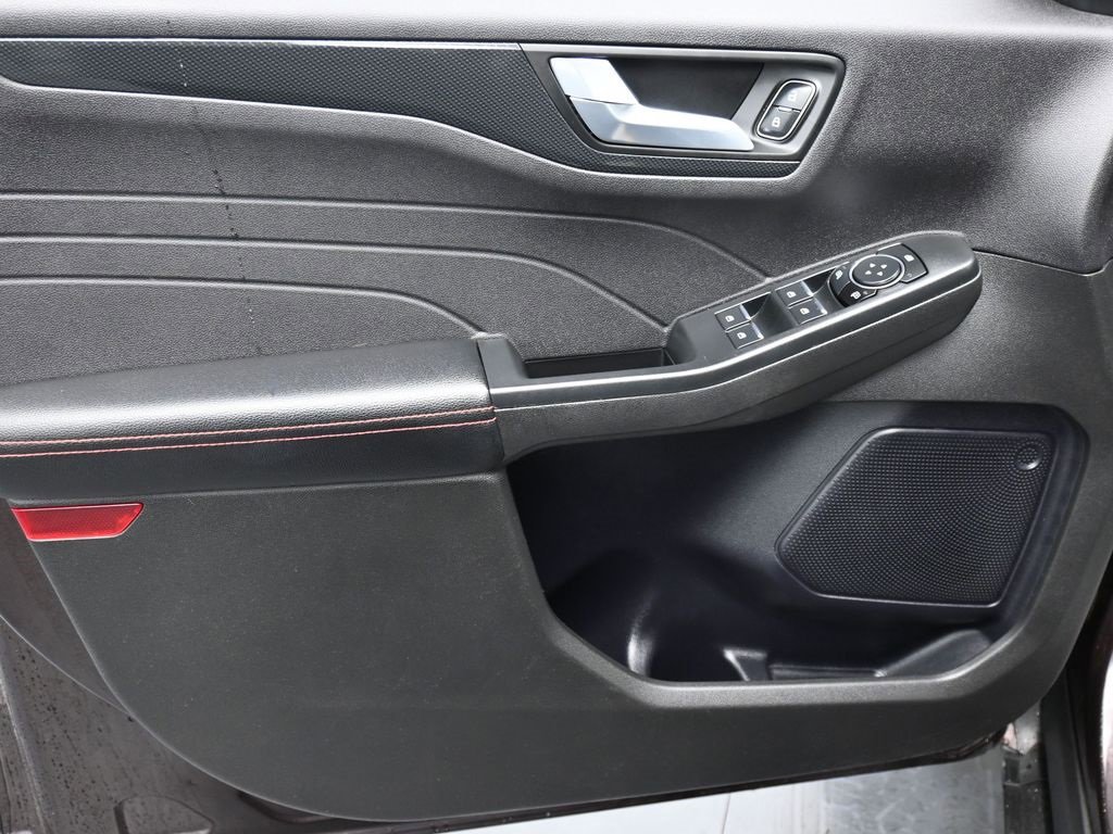 Used 2023 Ford Escape ST-Line Select w/ Tech Pack #1 image 9