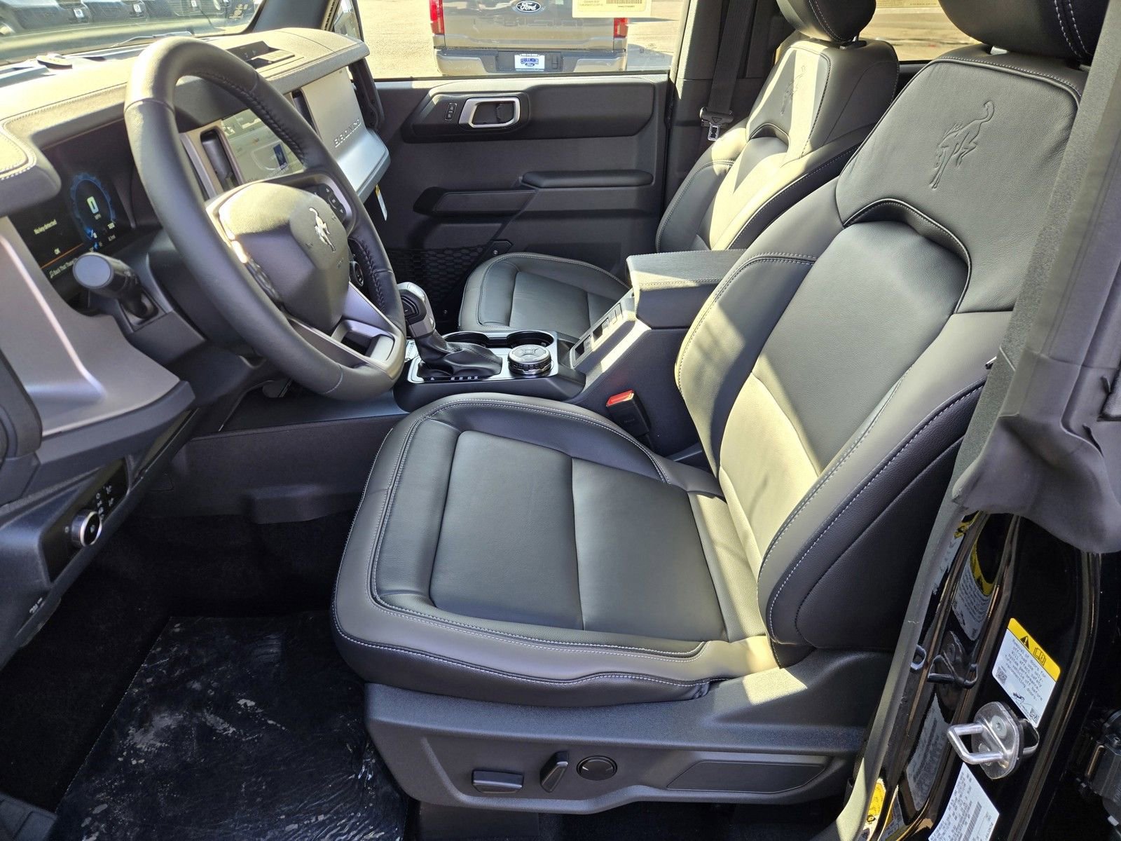 New 2026 Ford Bronco Outer Banks AWD/4WD image 8