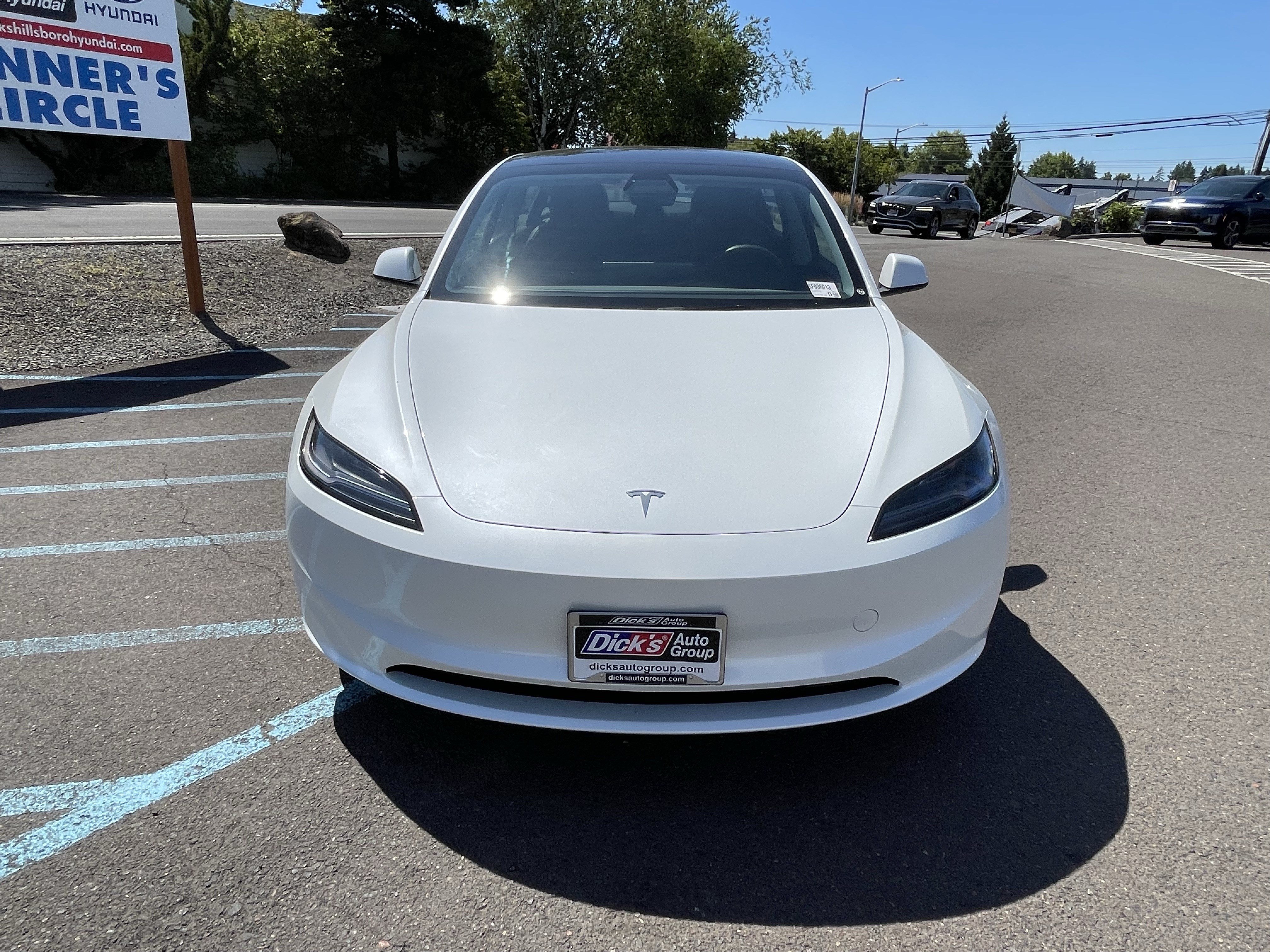 Used 2025 Tesla Model 3 Long Range RWD image 8