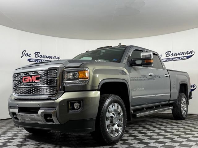 Used 2018 GMC Sierra 2500 Denali w/ Duramax Plus Package AWD/4WD image 3