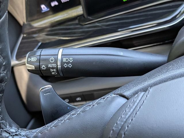 Certified 2024 Cadillac Escalade ESV V AWD/4WD image 27