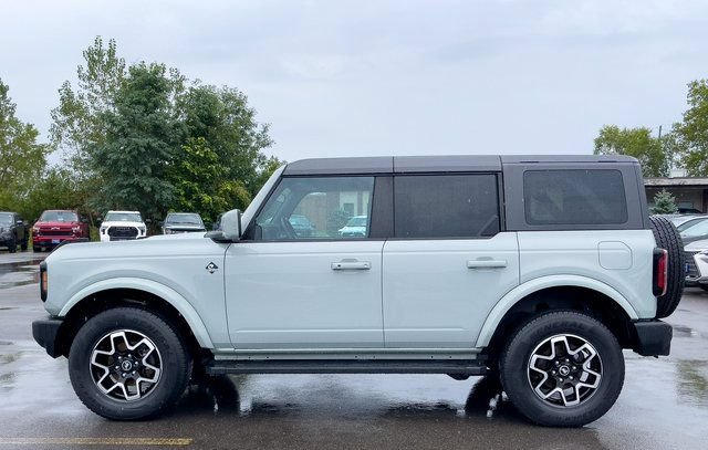 Used 2023 Ford Bronco Outer Banks AWD/4WD image 9