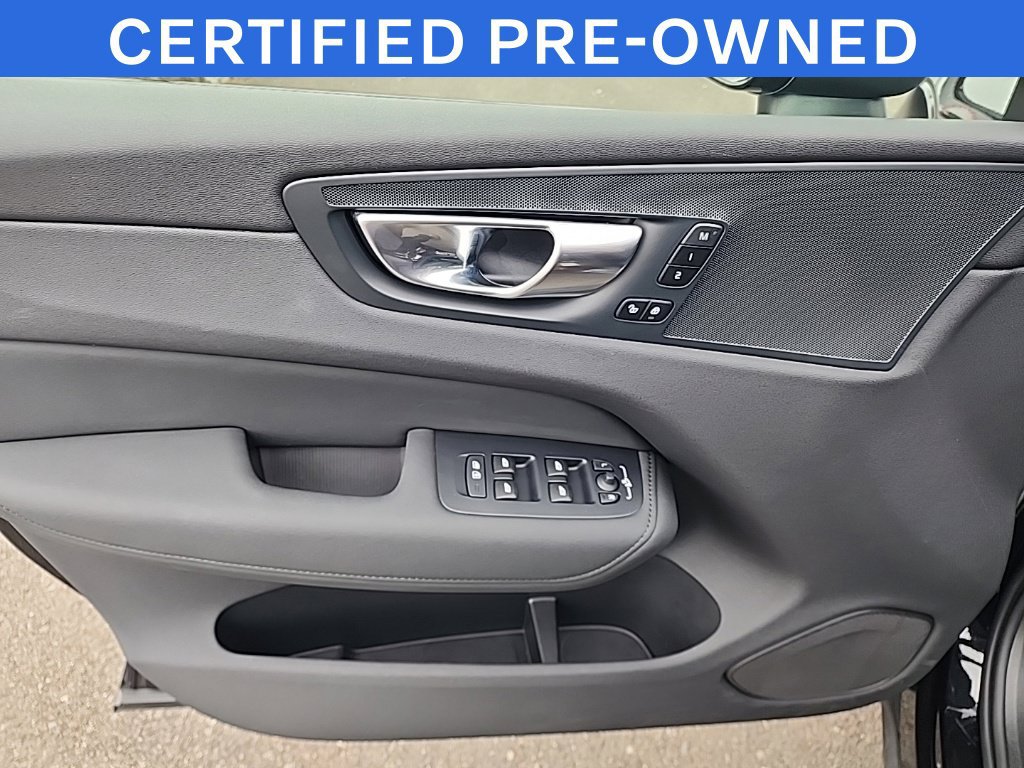Certified 2026 Volvo XC60 B5 Plus AWD/4WD image 10