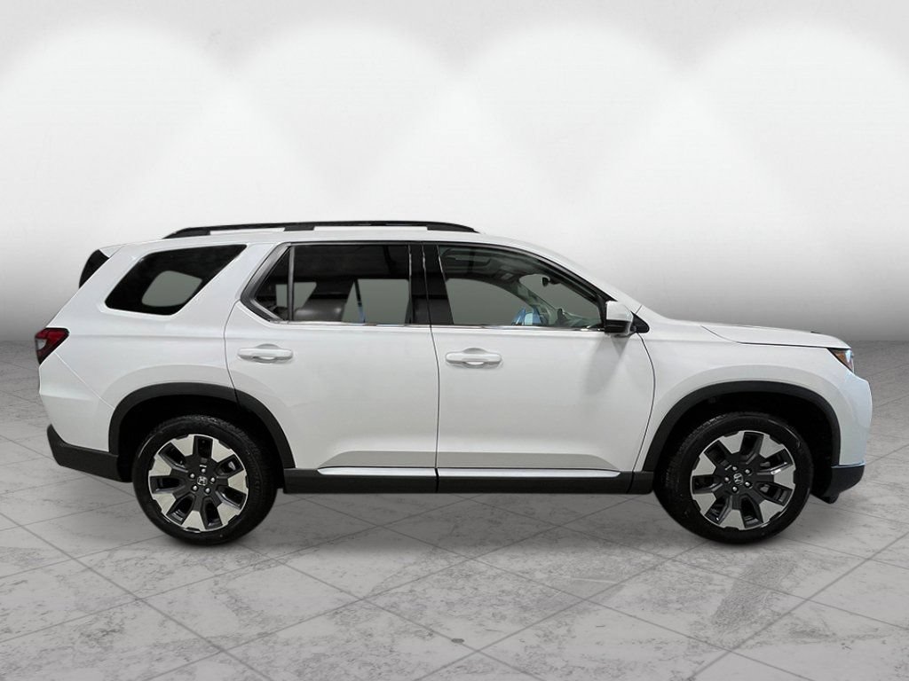 New 2026 Honda Pilot Touring image 8