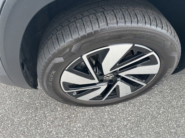 Used 2024 Volkswagen Atlas SEL AWD/4WD image 9