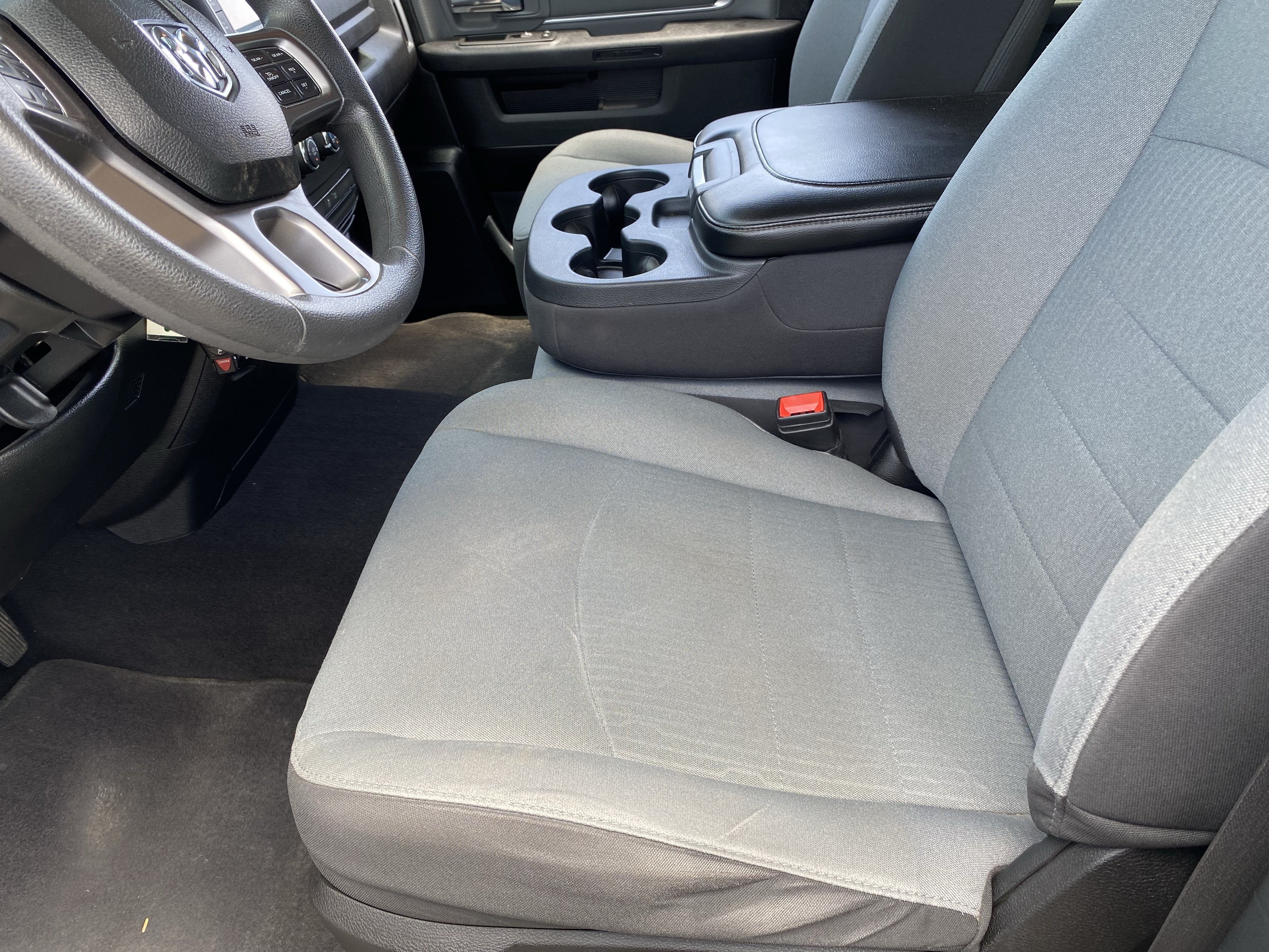 Used 2022 RAM 1500 Classic SLT RWD image 16