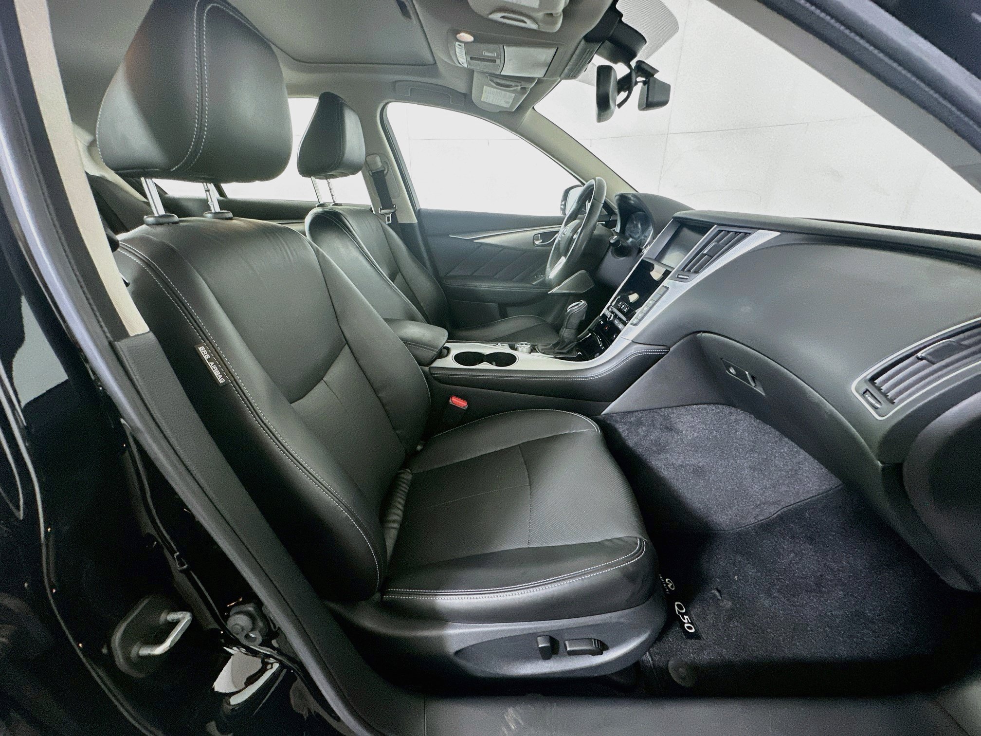 Used 2023 INFINITI Q50 Luxe w/ Cargo Package RWD image 31