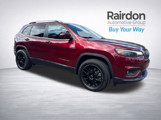 Used 2019 Jeep Cherokee Latitude Plus w/ Comfort/Convenience Group AWD/4WD image 1