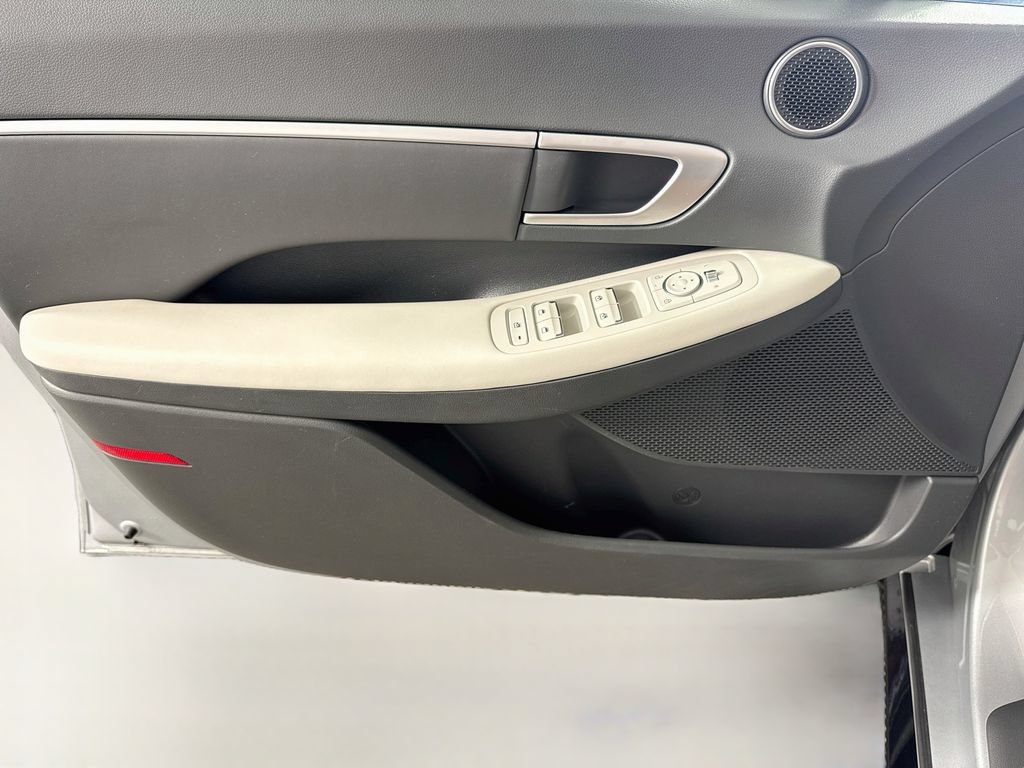 Used 2024 Hyundai Sonata SEL FWD image 12