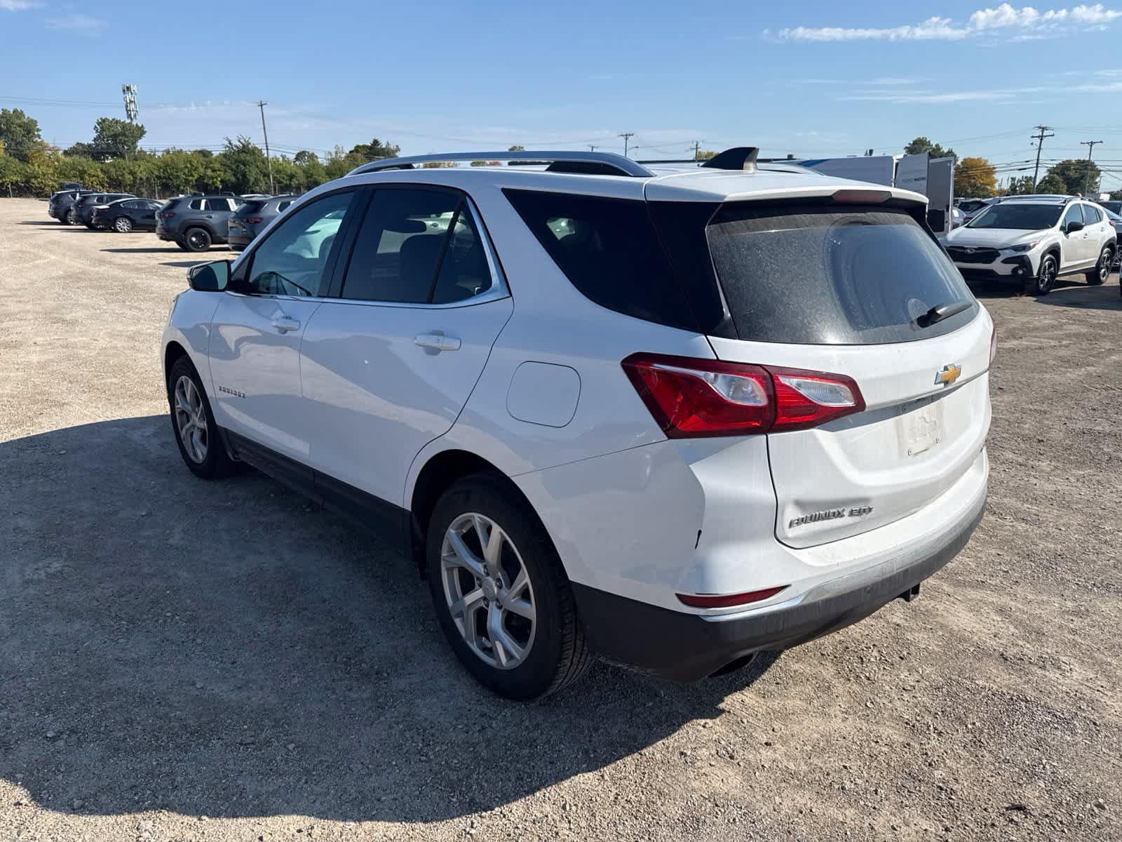 Used 2019 Chevrolet Equinox LT AWD/4WD image 2