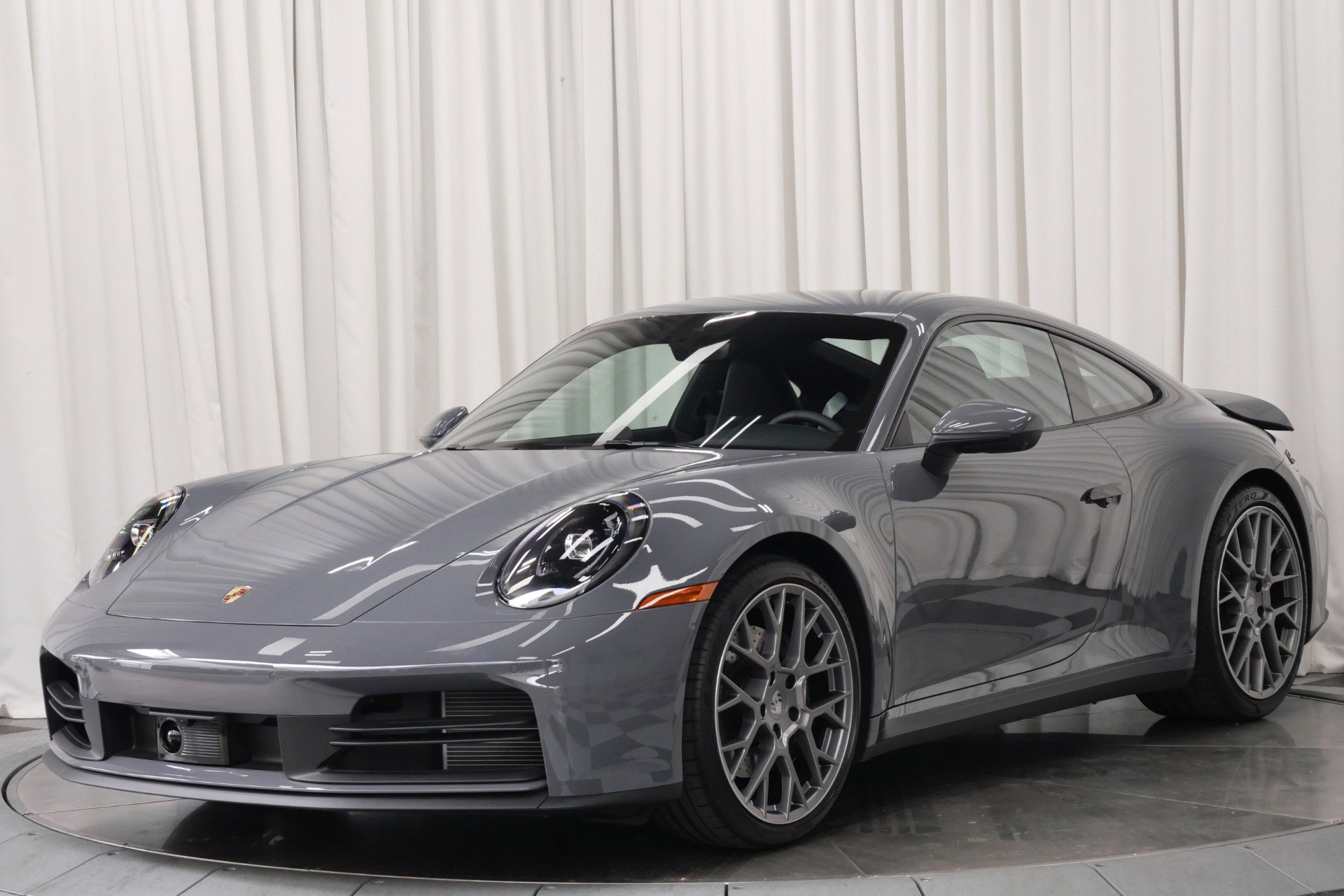 Used 2025 Porsche 911 Carrera w/ Premium Package image 5