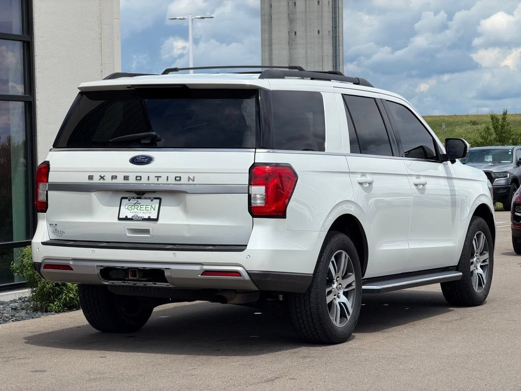 Used 2022 Ford Expedition XLT AWD/4WD image 5