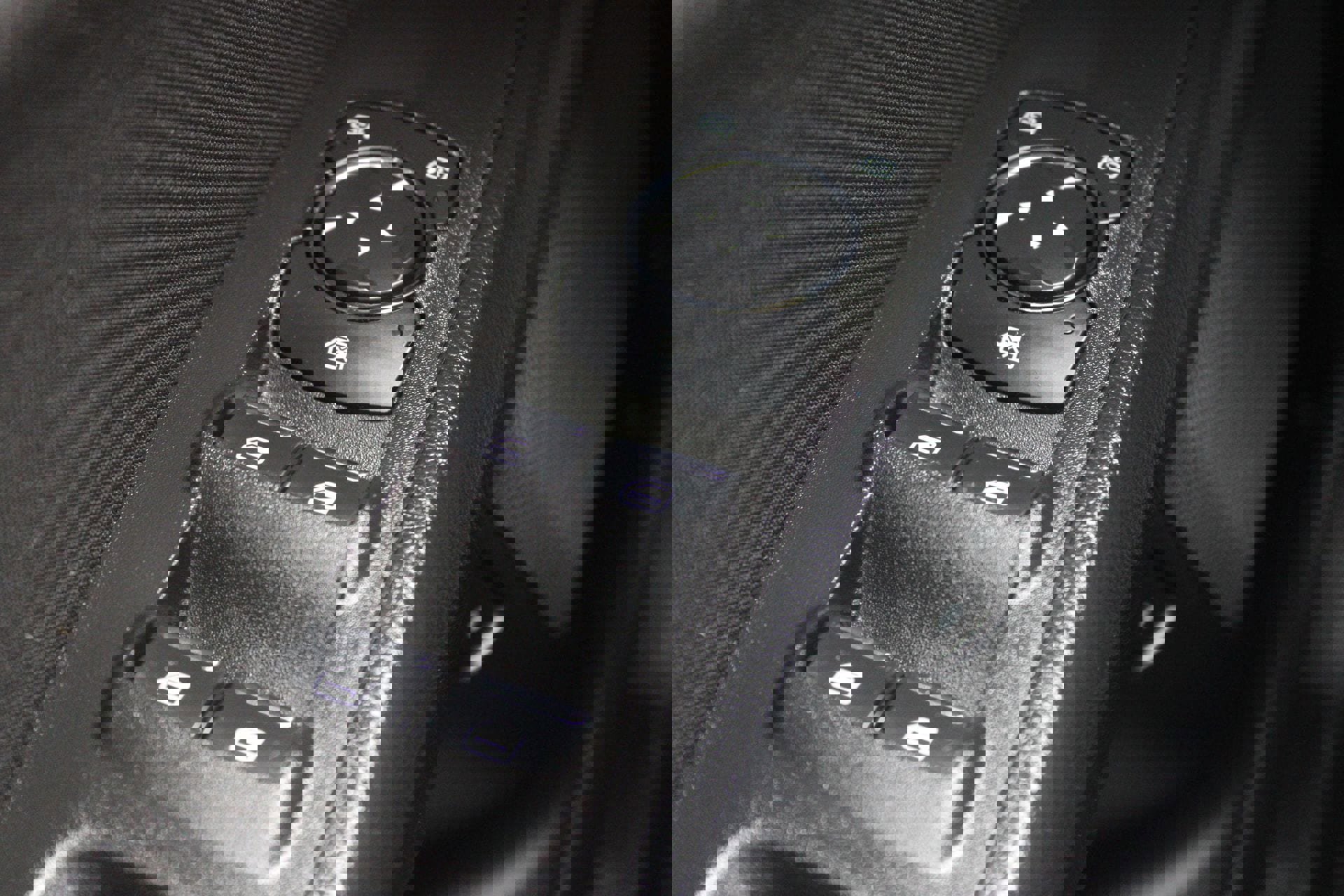 Used 2020 Ford Fusion SE image 20