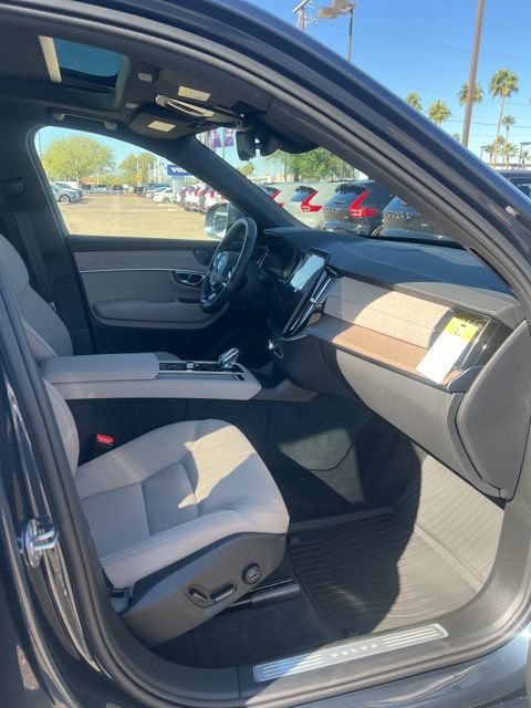 New 2026 Volvo XC90 B6 Plus w/ Protection Package Premier AWD/4WD image 29