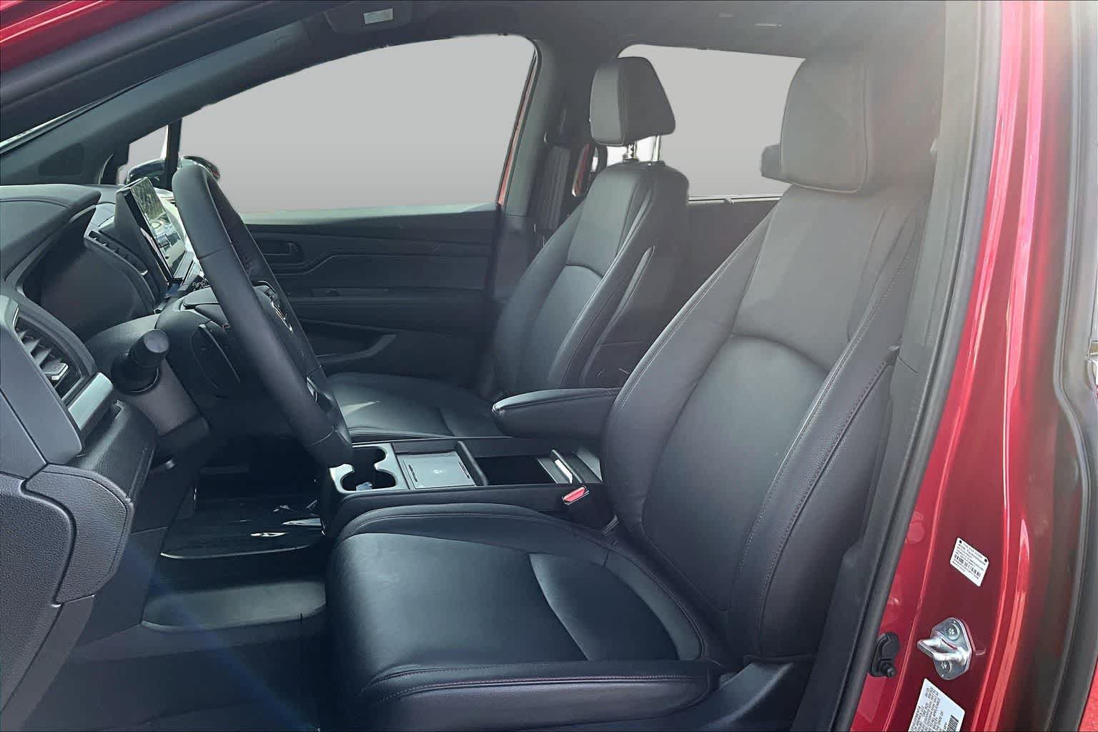 Certified 2026 Honda Odyssey Sport-L image 8