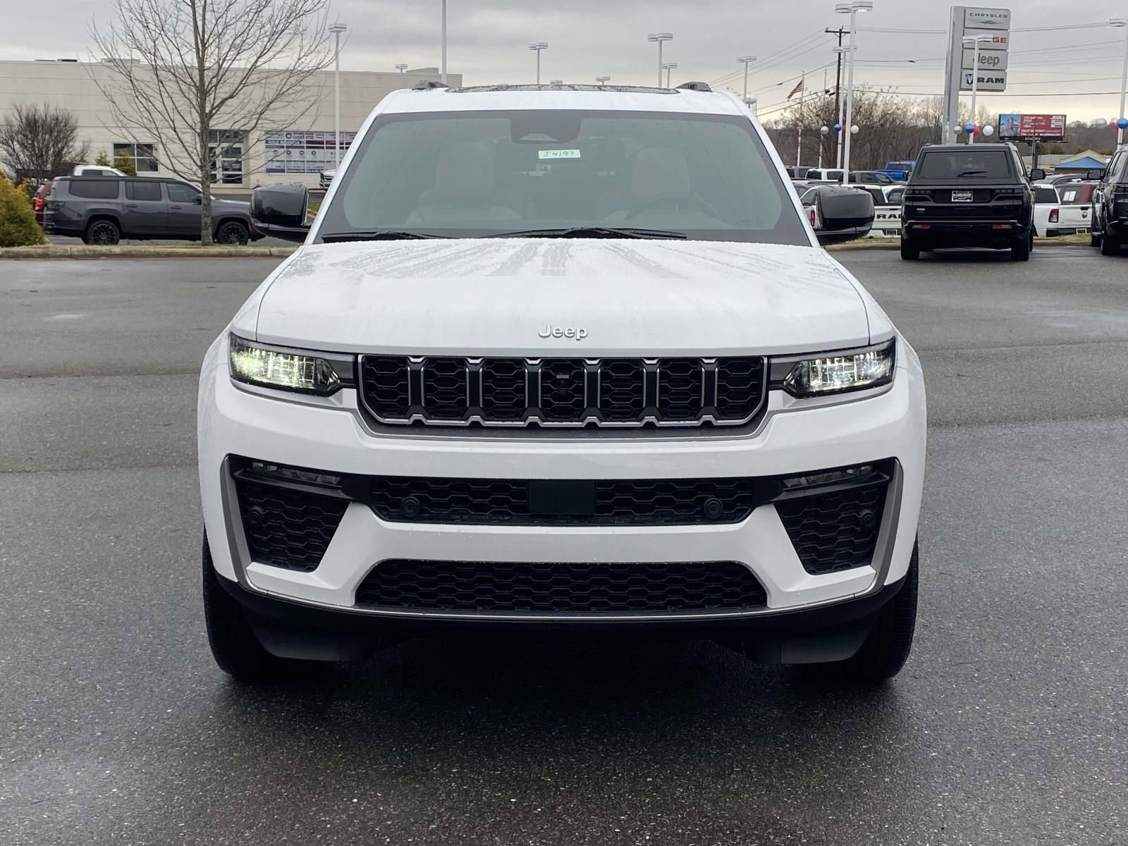 New 2026 Jeep Grand Cherokee L Limited image 2