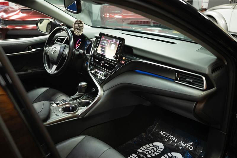 Used 2022 Toyota Camry XSE w/ Carpet Mat Package (TMS) FWD image 14