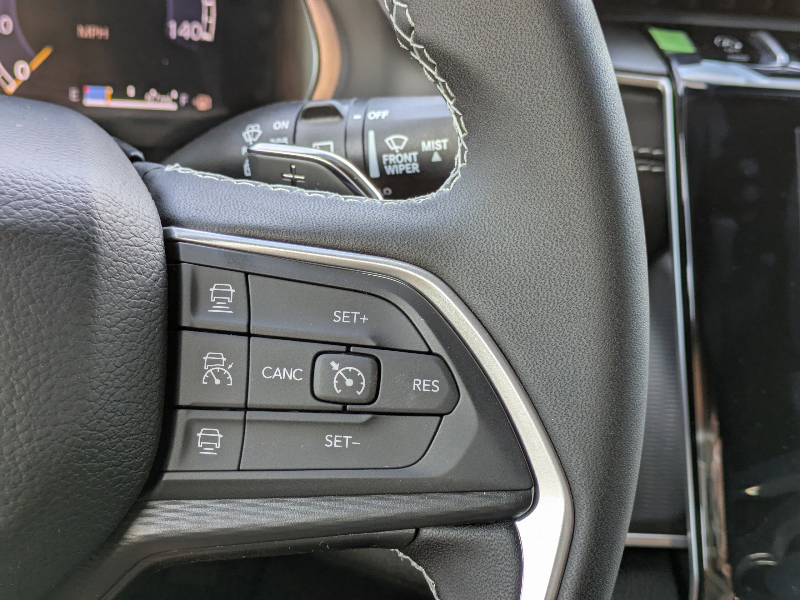 New 2025 Jeep Grand Cherokee L Laredo image 29