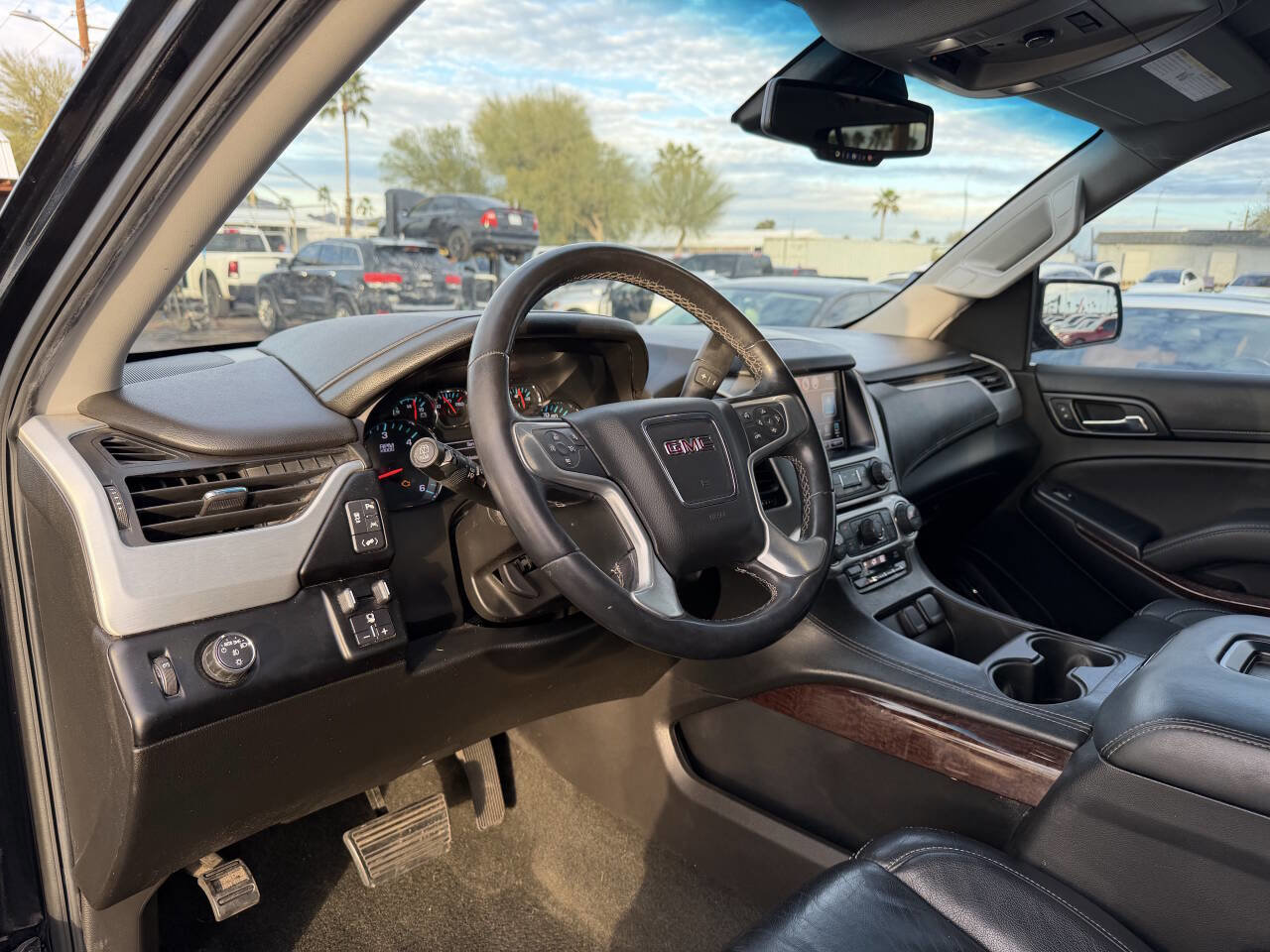 Used 2017 GMC Yukon SLE w/ Convenience Package image 16