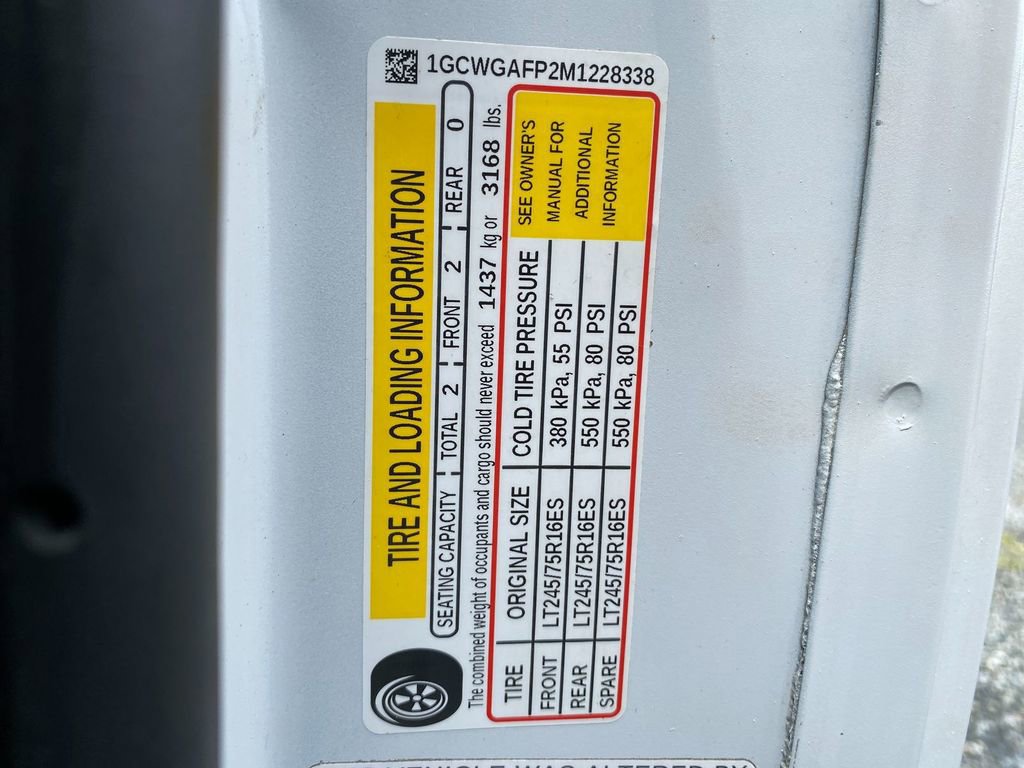 Used 2021 Chevrolet Express 2500 image 29