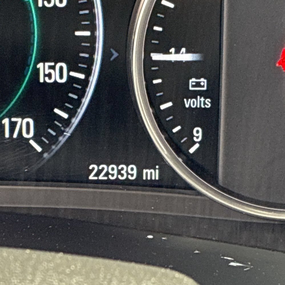 Used 2018 Buick LaCrosse Essence FWD image 5
