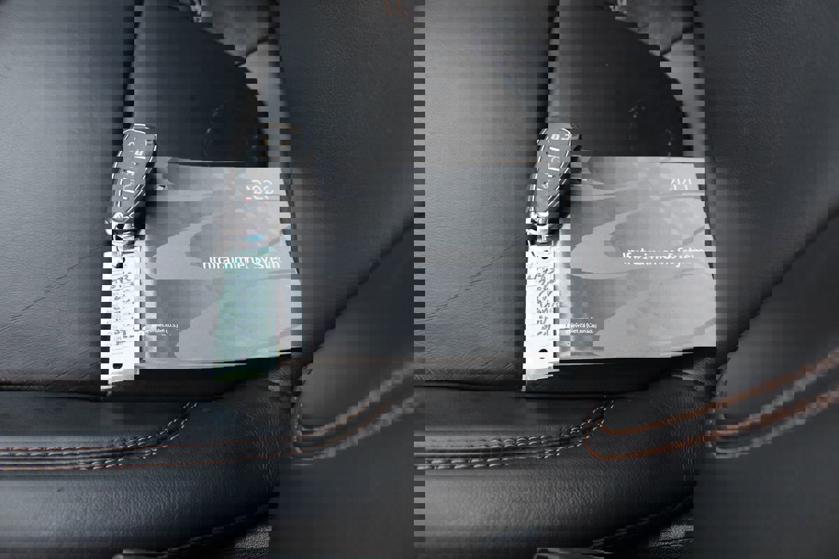 Used 2020 Chevrolet Traverse LT w/ Driver Confidence II Package image 30