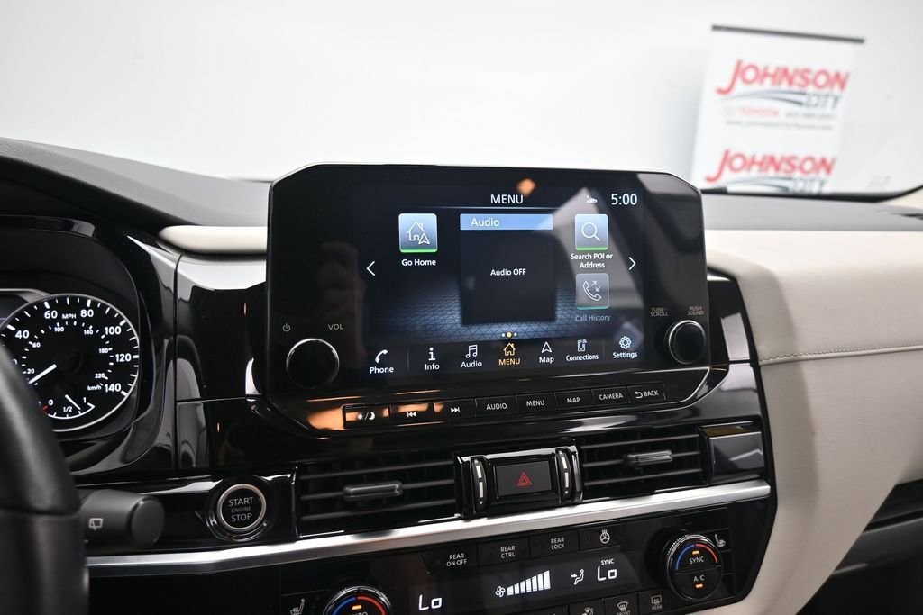 Used 2023 Nissan Pathfinder SL AWD/4WD image 21