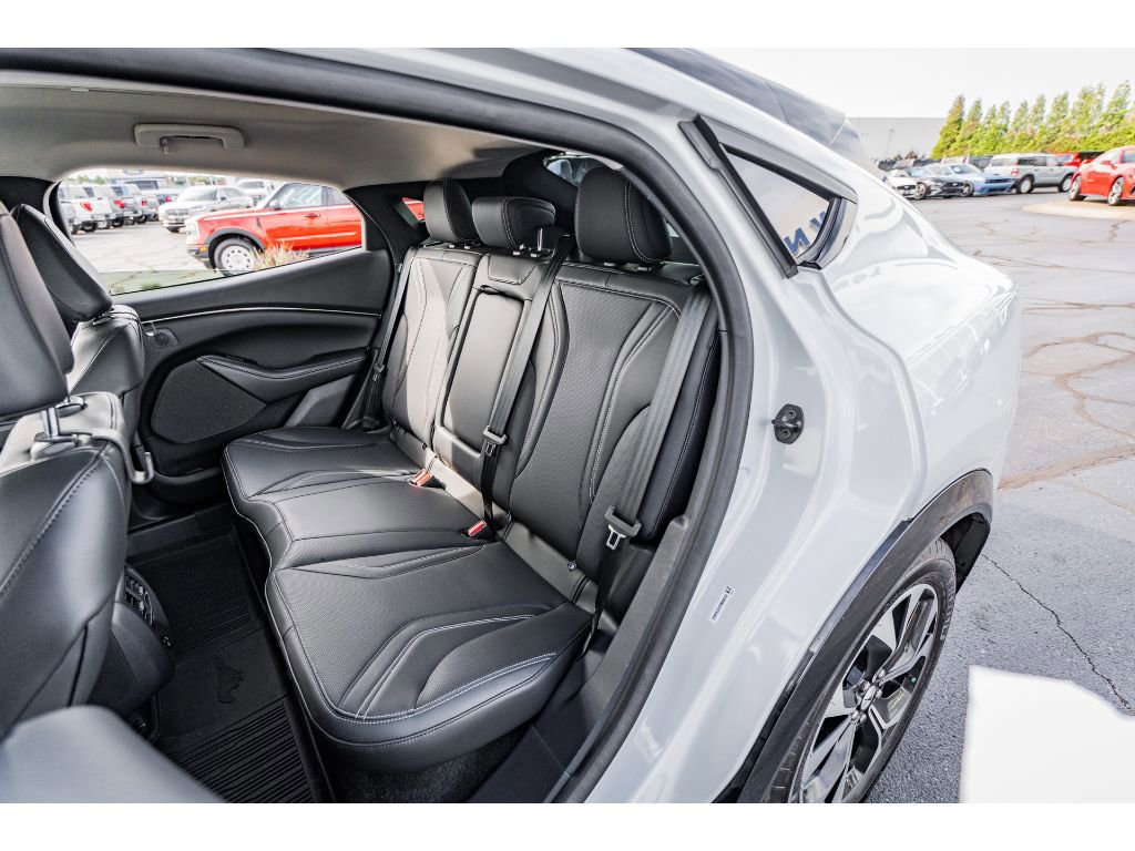 Used 2023 Ford Mustang Mach-E Premium image 22