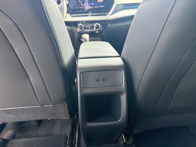 Used 2025 Chevrolet Trax LT image 27
