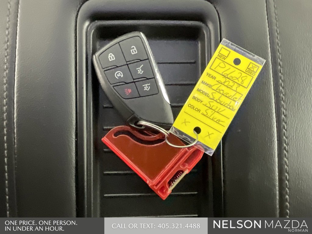 Used 2023 Chevrolet Suburban Z71 w/ Luxury Package image 44