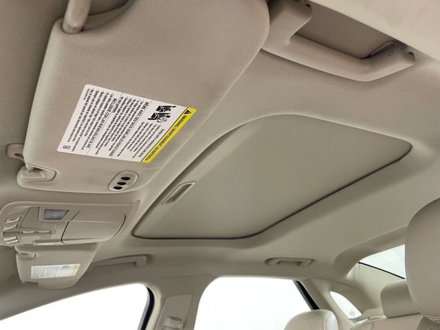 Used 2017 Lincoln MKZ Reserve FWD image 15