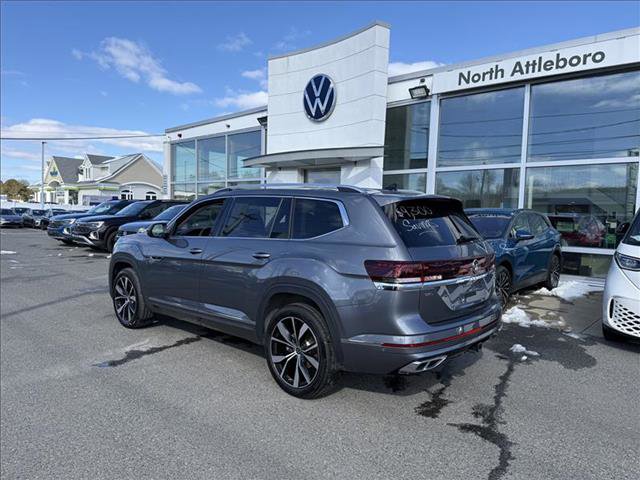 Used 2025 Volkswagen Atlas SEL Premium R-Line AWD/4WD image 4