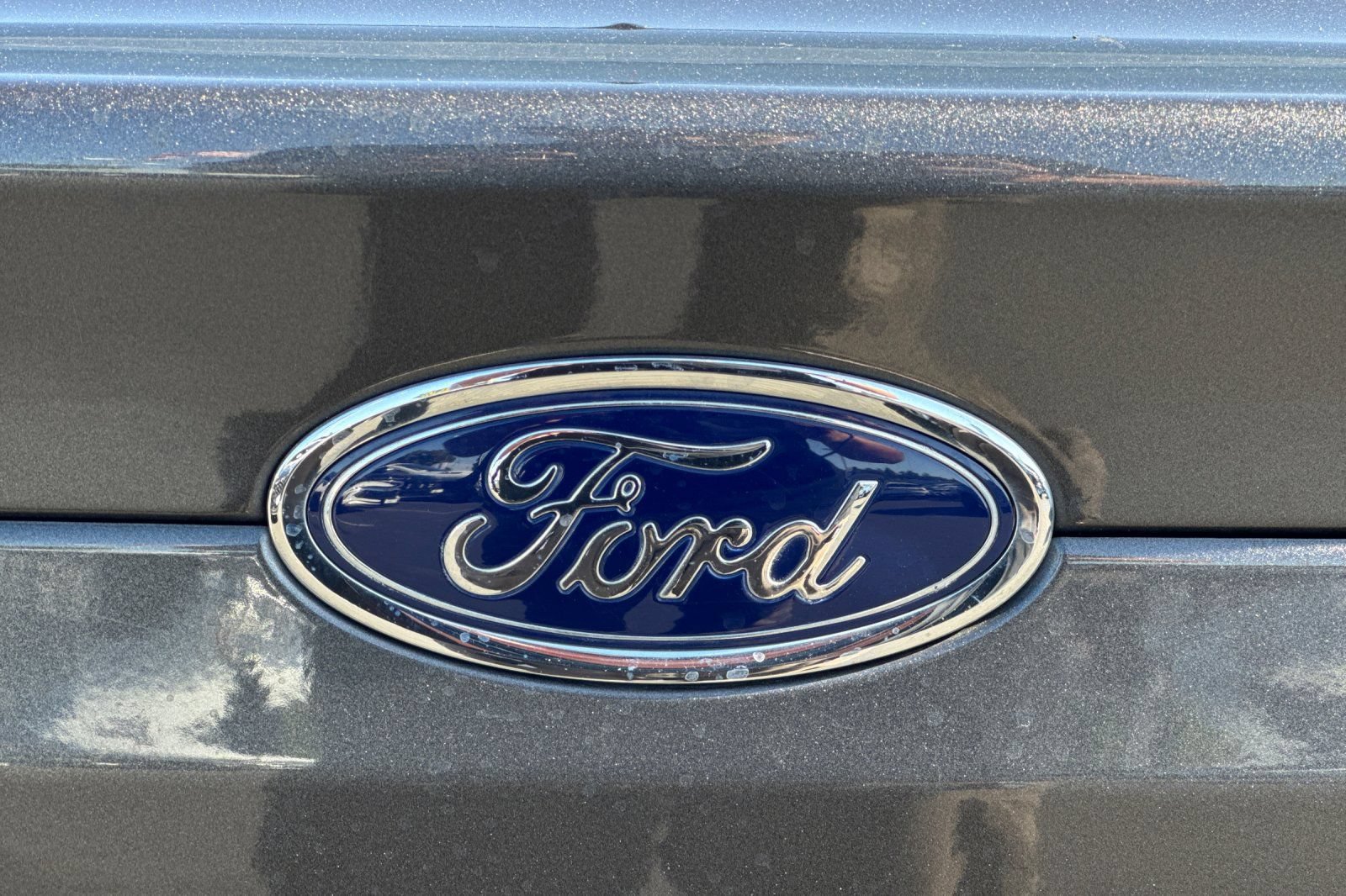 Used 2020 Ford Fusion SE FWD image 48