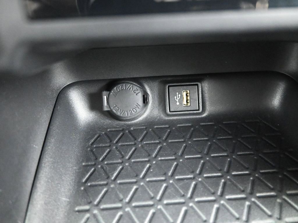 Used 2025 Toyota RAV4 LE image 36