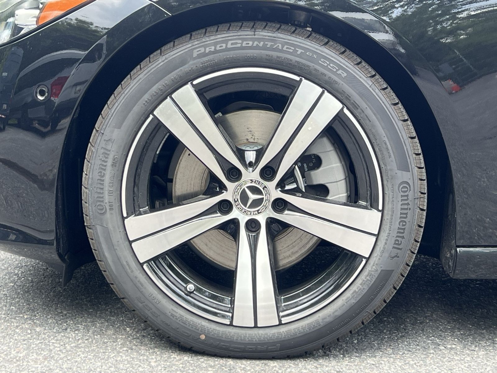 New 2026 Mercedes-Benz C 300 4MATIC Sedan image 17