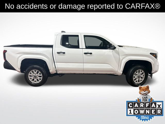Used 2025 Toyota Tacoma SR image 3