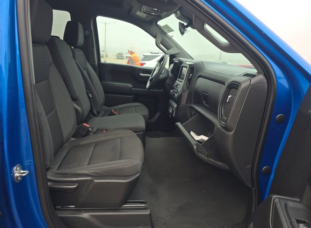 Used 2023 Chevrolet Silverado 1500 Custom image 12