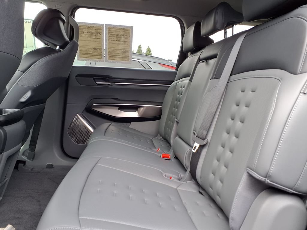 Used 2026 Kia EV9 Wind AWD/4WD image 11