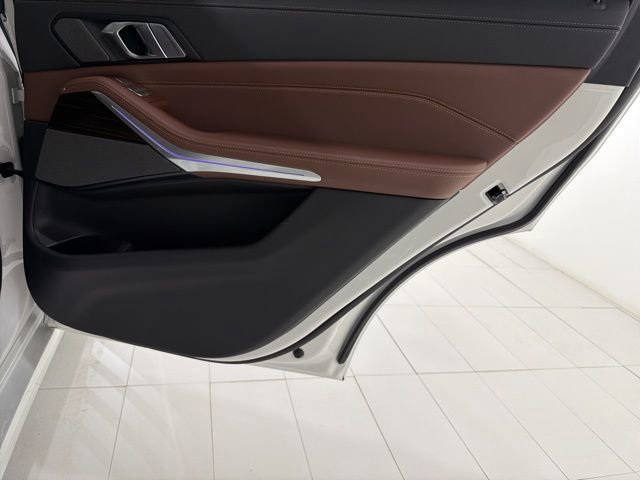 Used 2026 BMW X7 xDrive40i image 23