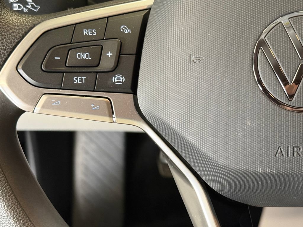 Used 2023 Volkswagen Jetta S image 11