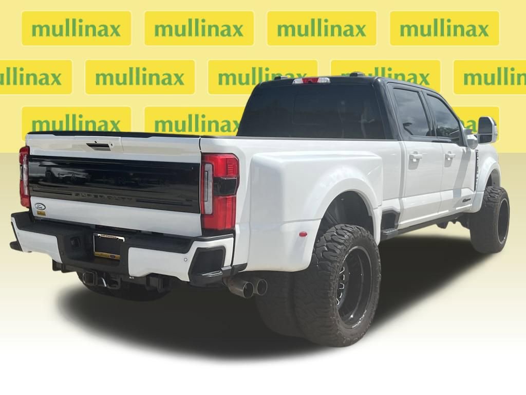 Used 2023 Ford F450 Platinum w/ Camper Package image 4