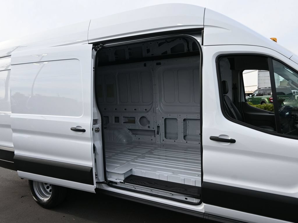 New 2026 Ford Transit 350 148 High Roof Extended DRW AWD/4WD image 22