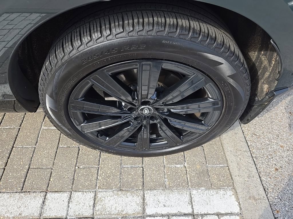 Used 2023 Land Rover Range Rover SE image 9