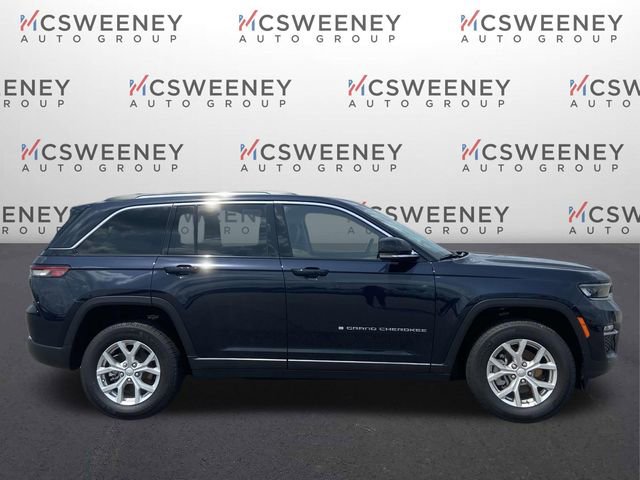 Used 2023 Jeep Grand Cherokee Limited image 2