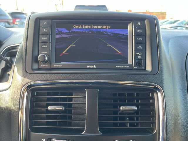Used 2020 Dodge Grand Caravan SE w/ UConnect Hands-Free Group FWD image 23