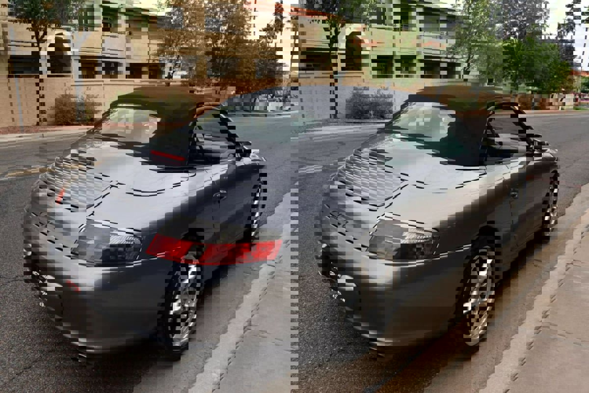 Used 2002 Porsche 911 Cabriolet image 7